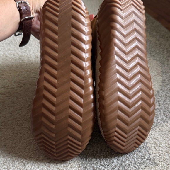 Sorel Youth Classic Out N About Brown and Black Outdoor Boots. Size 3 (big girl) - Picture 3 of 9